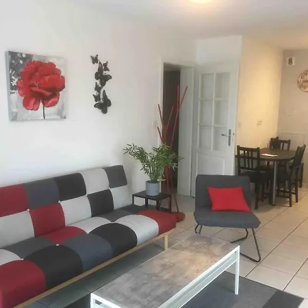 Au Coeur De Apartment